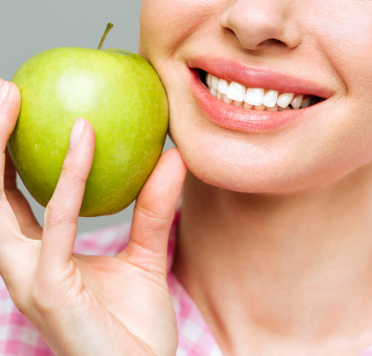 Подвижность зубов у взрослых: причины и лечение – статьи стоматологической клиники «Доктор Мартин»